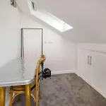 Walpole House - Hot Tub, Games Room, Sleeps 12 Feriehus
