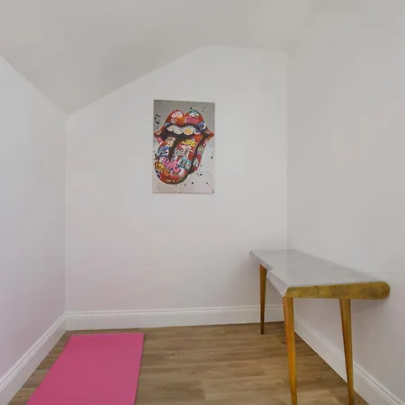 Walpole House - Hot Tub, Games Room, Sleeps 12 *