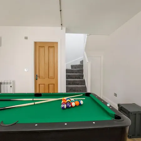 Walpole House - Hot Tub, Games Room, Sleeps 12 * יורק