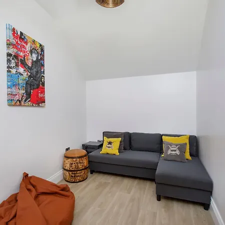 בית נופש Walpole House - Hot Tub, Games Room, Sleeps 12